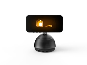 הכירו את Loona DeskMate – רובוט AI שהופך את האייפון לשותף אמיתי ליום העבודה