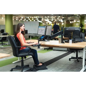 הדום ארגונומי Kensington SoleMate Plus Tilt Adjustable Foot Rest Black with SmartFit – K52789WW