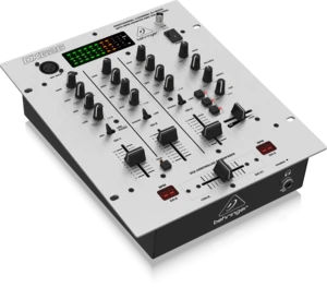 מיקסר DJ שלושה ערוצים דגם DX626 מבית Behringer
