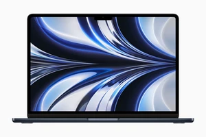 מחשב נייד Apple 13-inch MacBook Air: M2 chip with 8-core CPU and 8-core GPU, 16GB, 256GB…